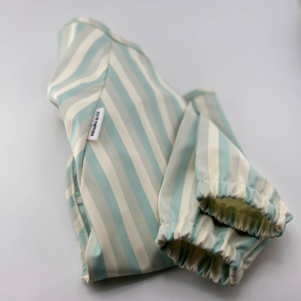 Babero con manga impermeable Vertical Stripes Nenina & Co
